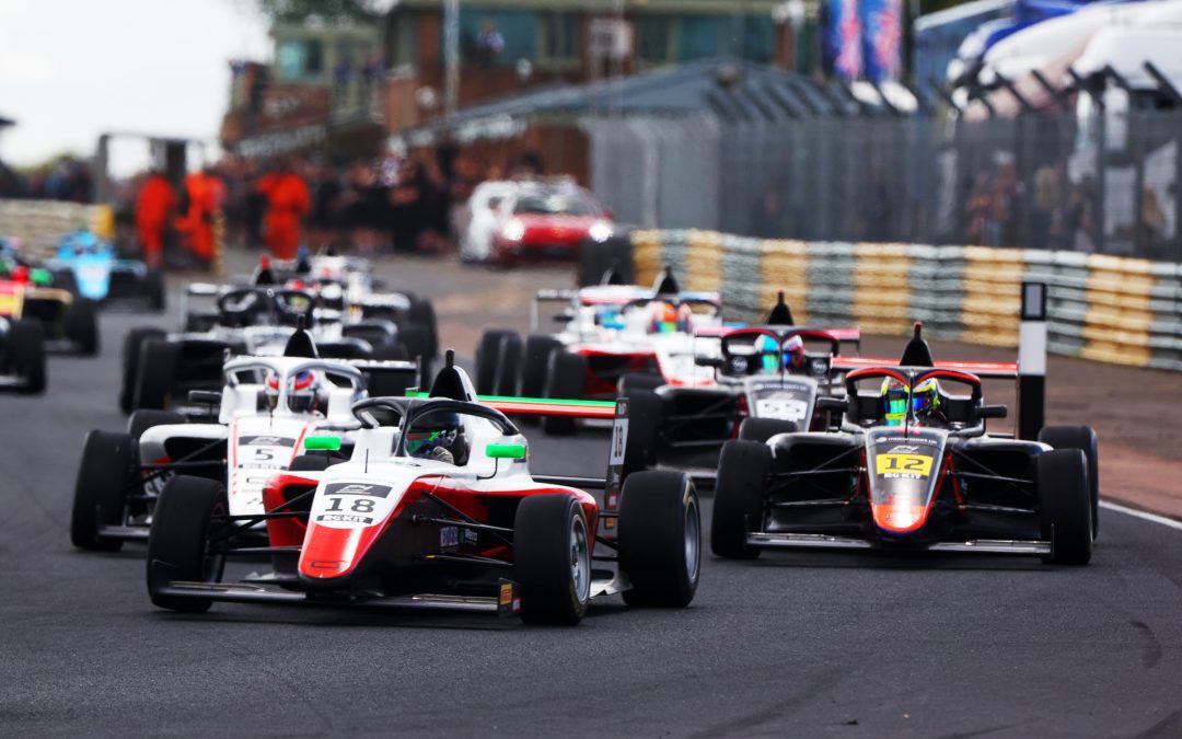 Bad luck blights promise for Fortec Motorsport at Croft